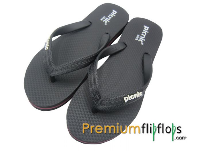 “ Ebony”Picnic光滑天然橡胶人字拖“ Jet Black”鞋带